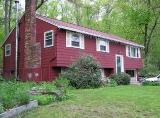 44 Lawrence Rd, Derry, NH 03038