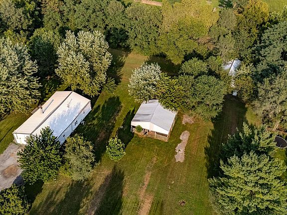 5th image of 2431 Smith Dr