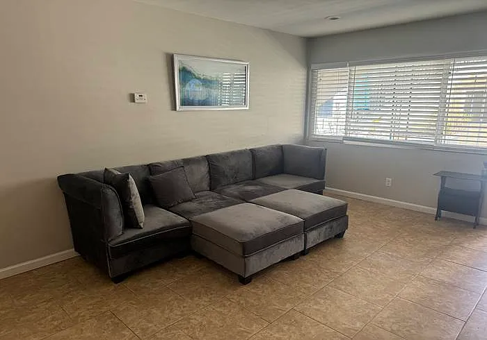 2035 Oliver Ave #2035 — Photo 16