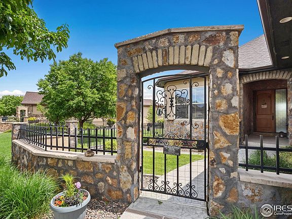 3rd image of 2055 Vineyard Dr
