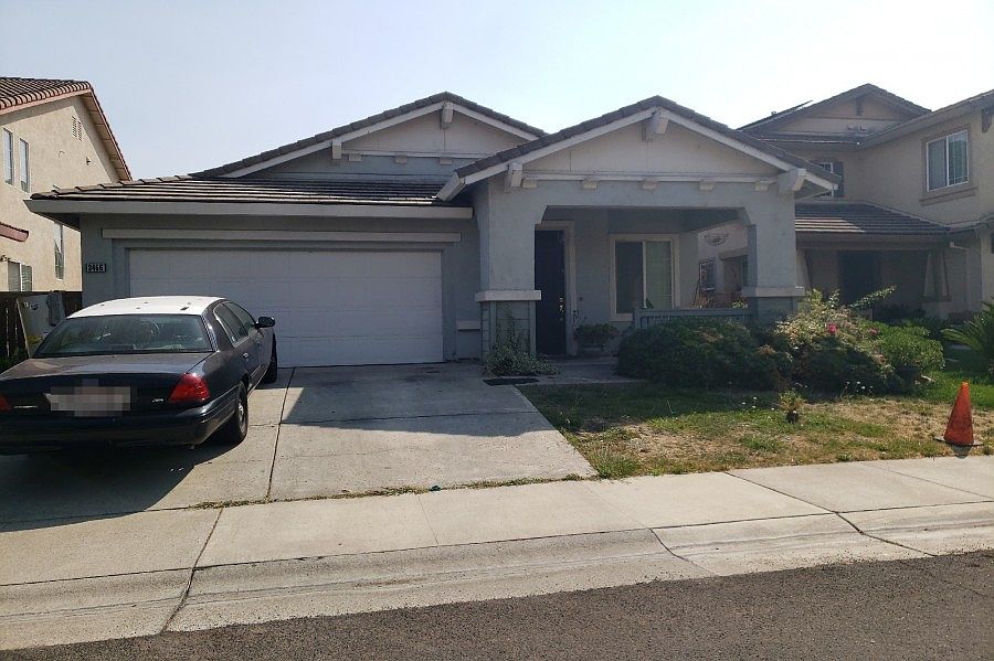 1st image of 3466 Beretania Way