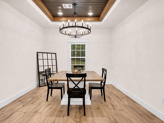 4th image of 10040 Shepard Hill Rd