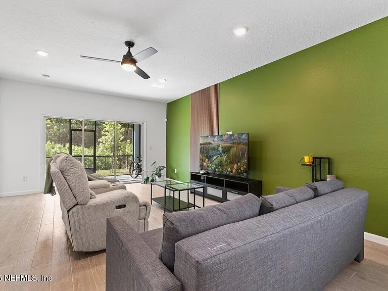 9719 Giada Dr — Photo 18