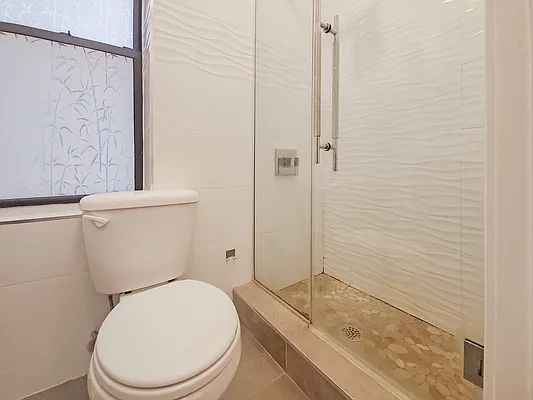 Rented by Oxford Property Group | media 8