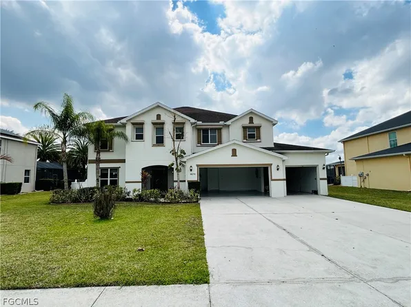 18270 Pine Nut Ct, Lehigh Acres, FL 33972