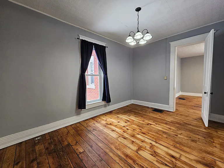 816 W Wayne St — Photo 8