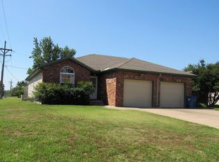 3522 E Laurel St, Joplin, MO 64801