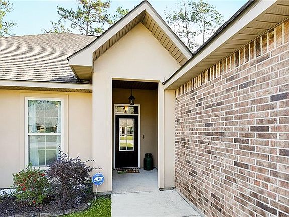 3rd image of 1092 Berkshire Dr