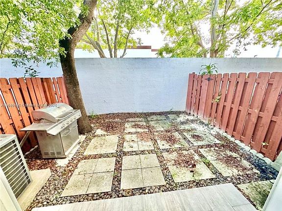 5th image of 5620 NW 107th Ave