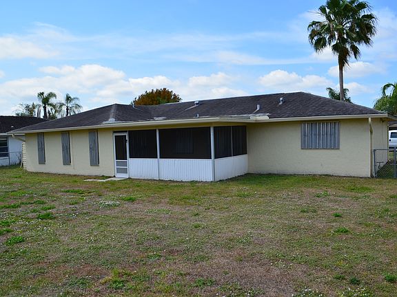 3rd image of 1447 Cornell Pl