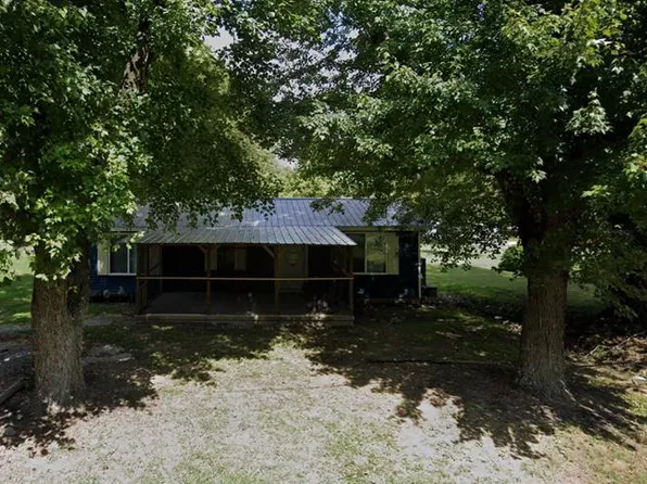 121 Plum St, Mortons Gap, KY 42440