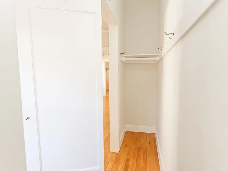 3205 College Ave — Photo 5