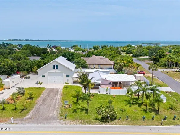 8865 Central Ave, Micco, FL 32976