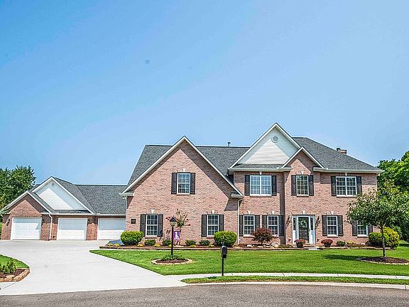 2nd image of 3405 Clear Creek Ln