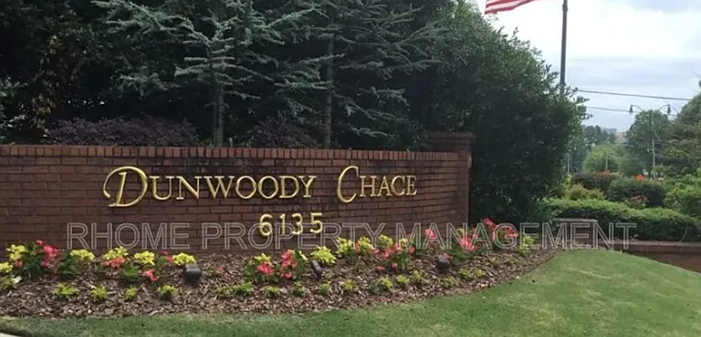 903 Dunwoody Chace — Photo 2
