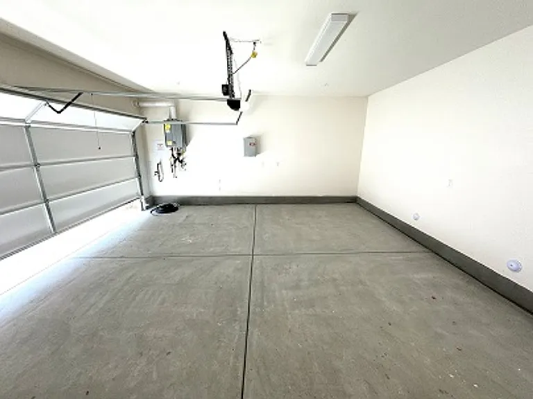 41512 Stanford Rd — Photo 2