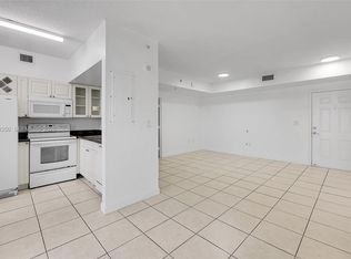 Altos De Miami Condo, Miami, FL 33125