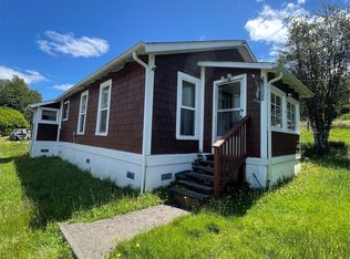 1045 Crossing St, Raymond, WA 98577