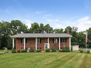 31 River Glen Rd, Shawangunk, NY 12589