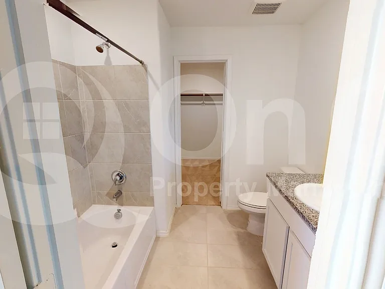 7205 Gray Wolf Ln — Photo 11
