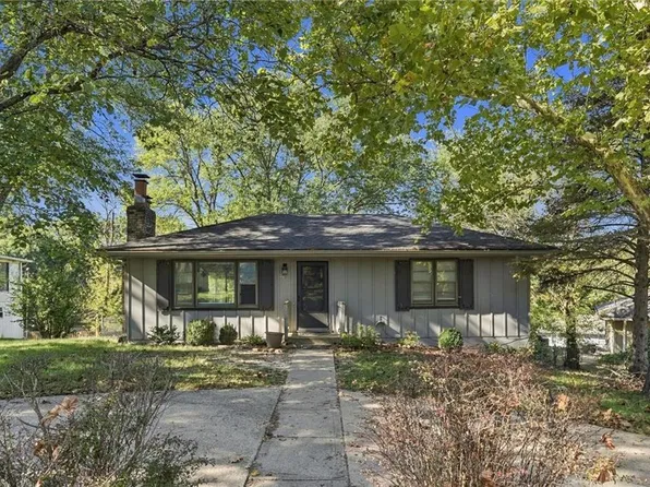 2206 Wilson Ave, Leavenworth, KS 66048