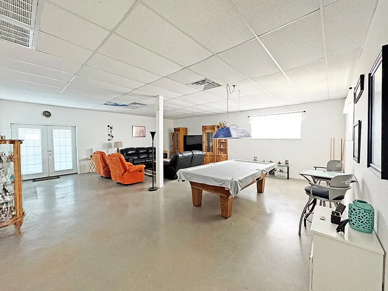 47320 S Highway 118 — Photo 5