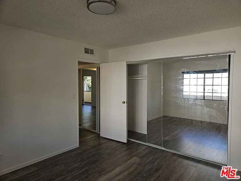 5170 N Columbus Ave #3 — Photo 9
