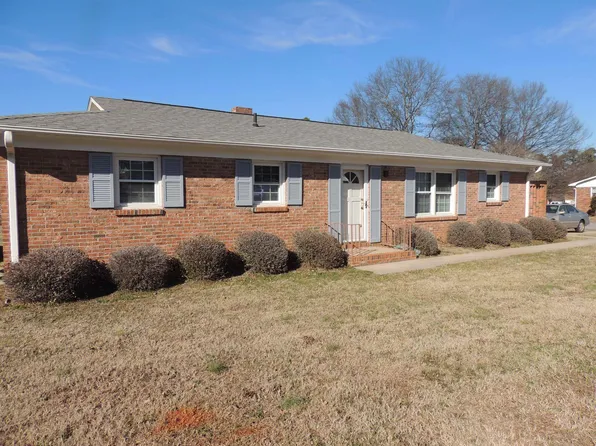 1090 Springfield Rd, Boiling Springs, SC 29316