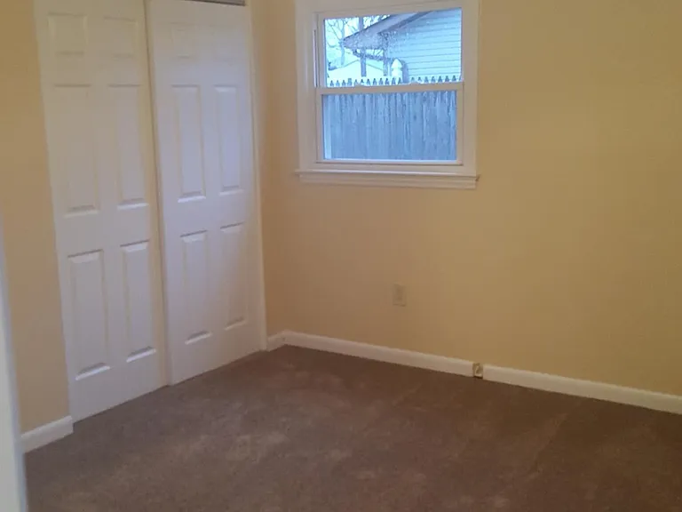 316 Predmore Ave — Photo 10