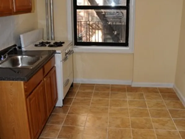 504 Grand Street image 1 of 5