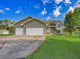 24515 140th St NW, Zimmerman, MN 55398