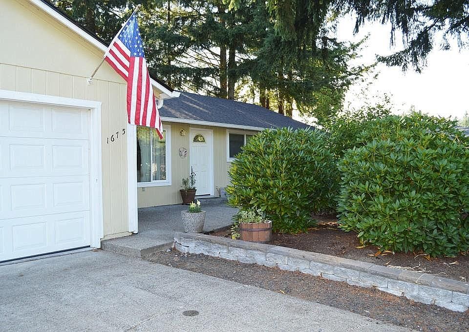1st image of 1675 Lana Ln SW