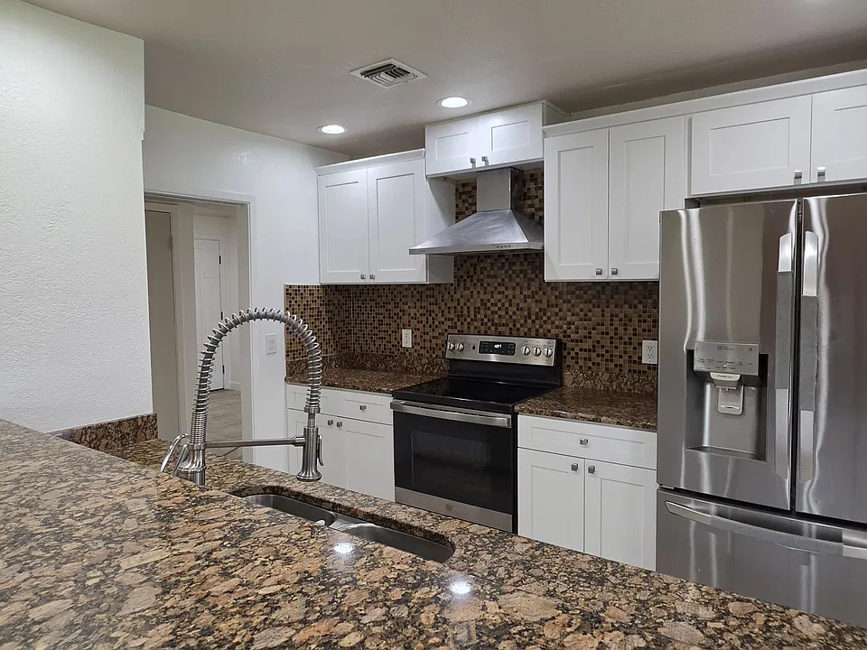 5201 W Royal Palm Rd