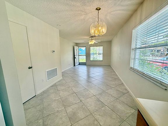5th image of 223 N Adelle Ave