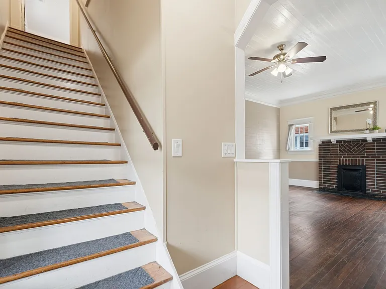 2726 N Roxboro St — Photo 11