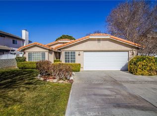 12940 Norfolk Ln, Victorville, CA 92395