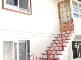 640 Hausten St APT B, Honolulu, HI 96826