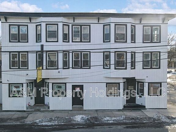 2nd image of 147 N 9th St APT 201
