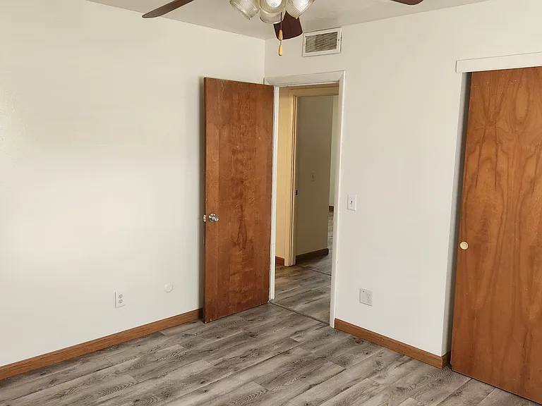 3365 Valleston Pkwy — Photo 10