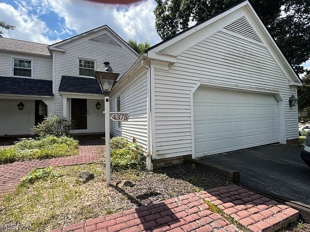 1st image of 4375 Devonshire Dr