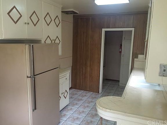4th image of 3805 E 58th St