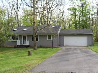 5 Spencer Rd, Dallas, PA 18612