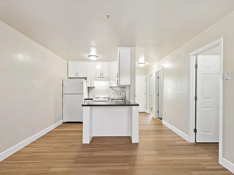 10900 Macarthur Blvd #2 — Photo 8