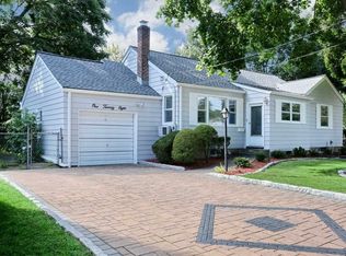 128 Concord St, New Milford, NJ 07646