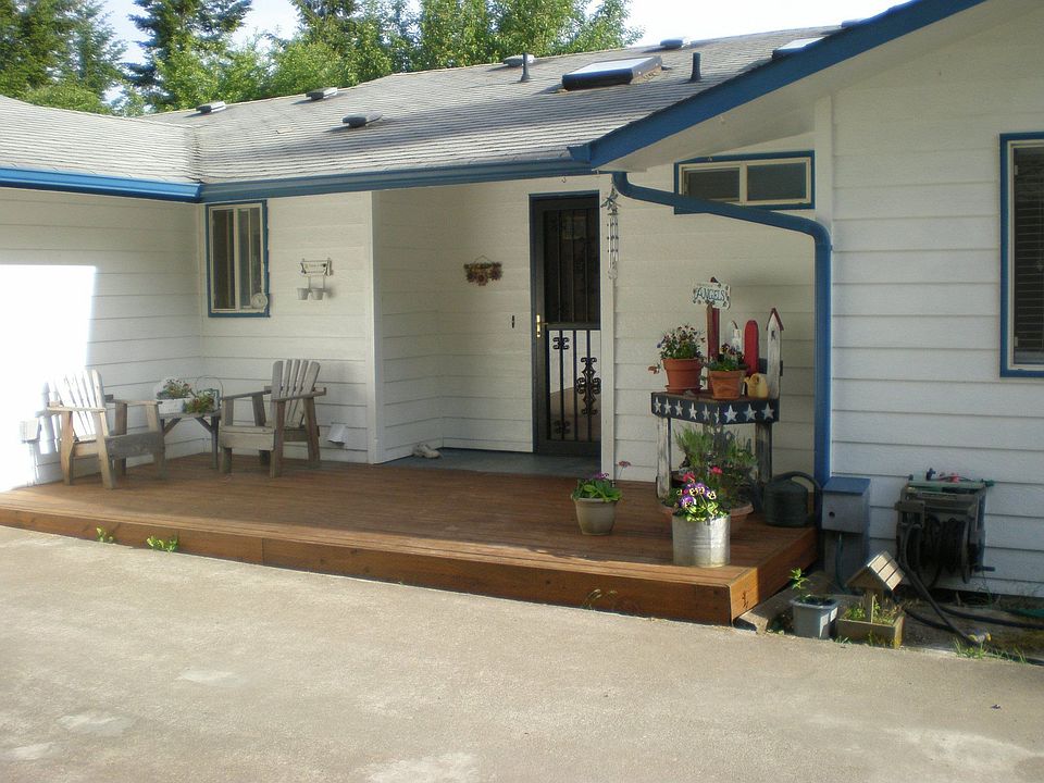 Welcome home to this well cared for home