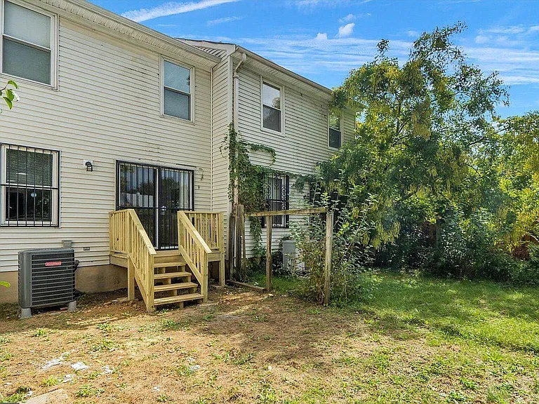 1212 Valley St — Photo 31