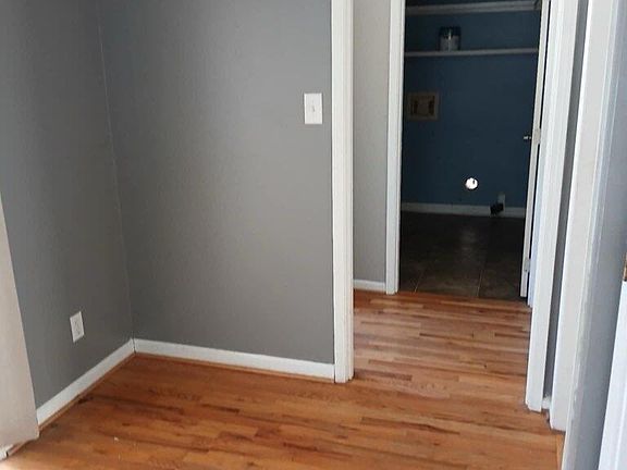 4th image of 78 Fairview Dr