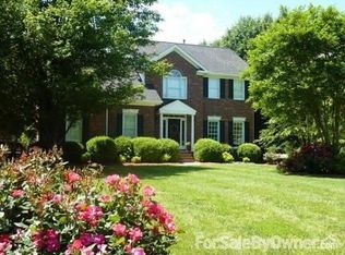 2807 Norwell Ct, Oak Ridge, NC 27310