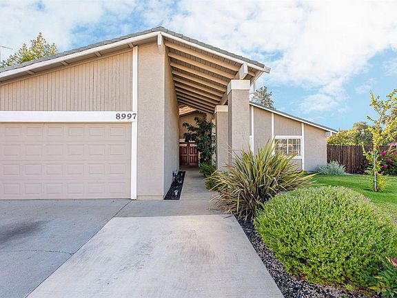 2nd image of 8997 Autumnwood Dr