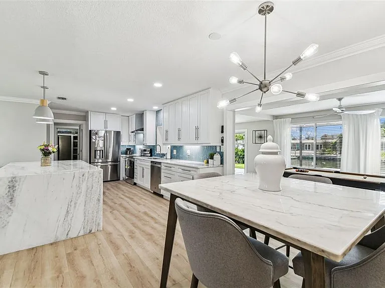 3922 Fontainebleau Dr — Photo 19